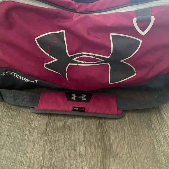 UNDER ARMOUR DUFFEL - Picture 2 of 7